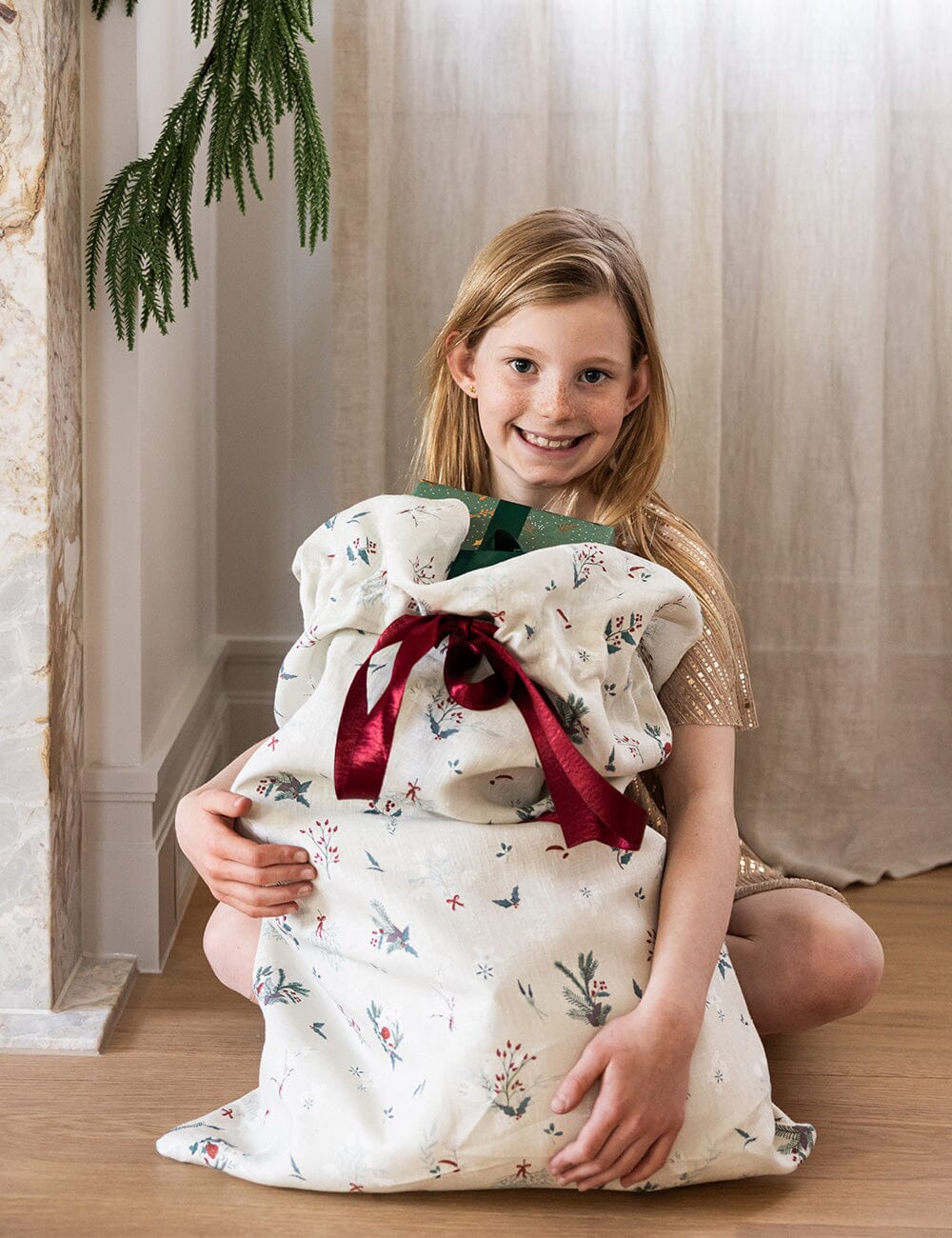 Heirloom Holly - Heirloom Christmas Santa Sack