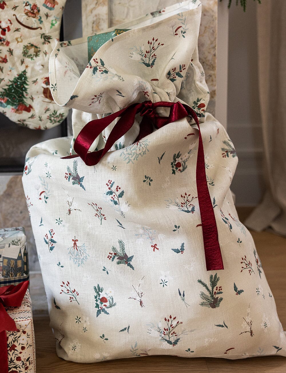 Heirloom Holly - Heirloom Christmas Santa Sack