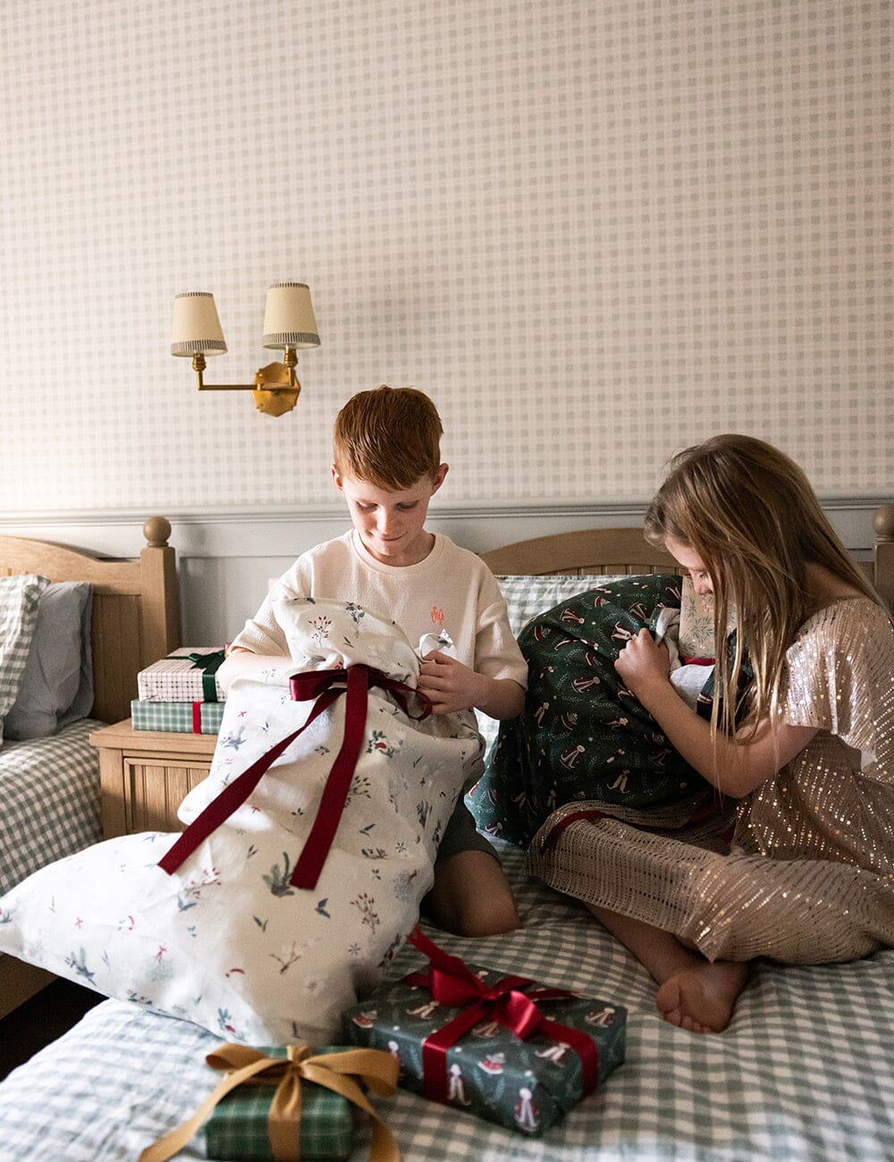 Heirloom Holly - Heirloom Christmas Santa Sack