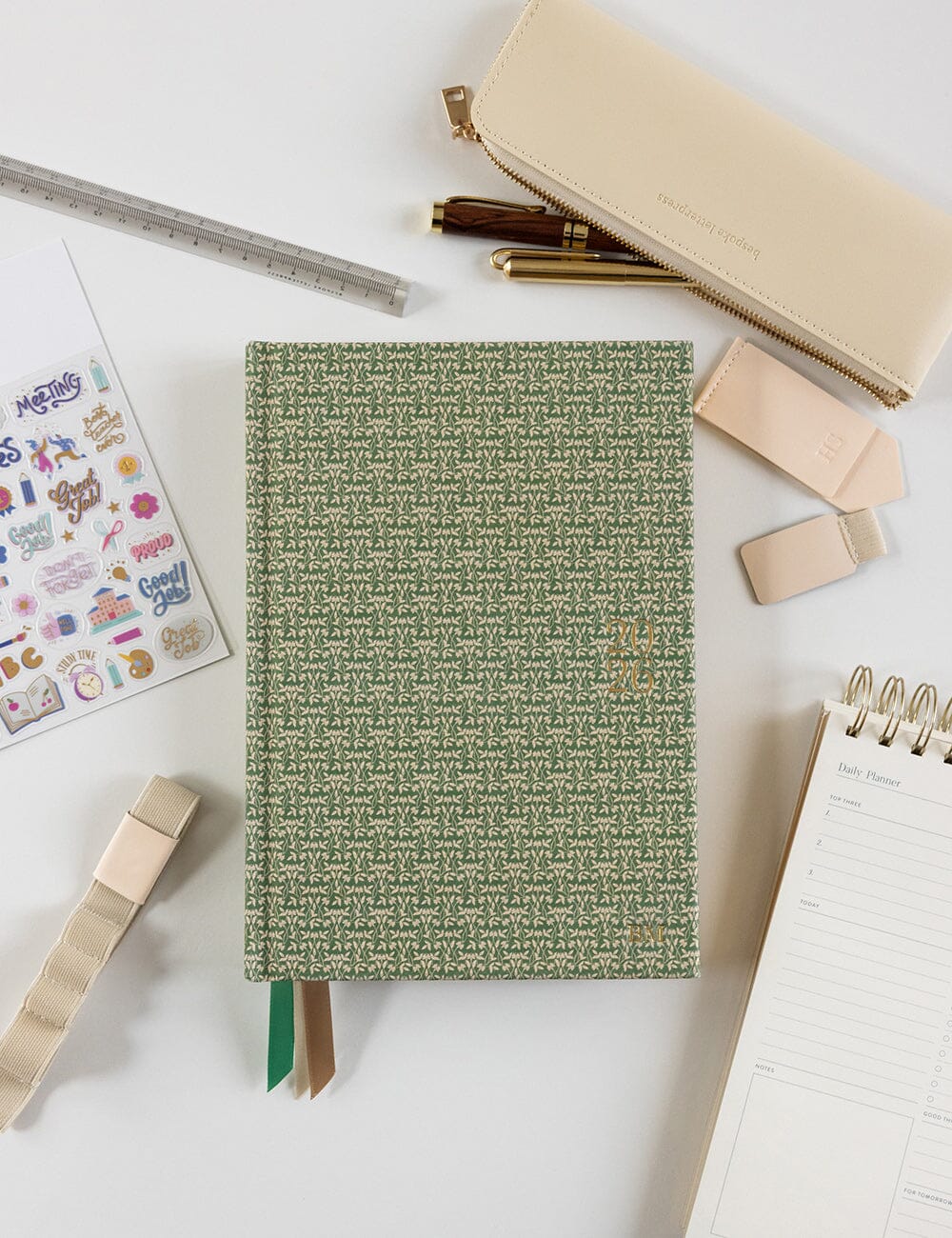 2026 Teachers Desktop Planner - Finch Bramble