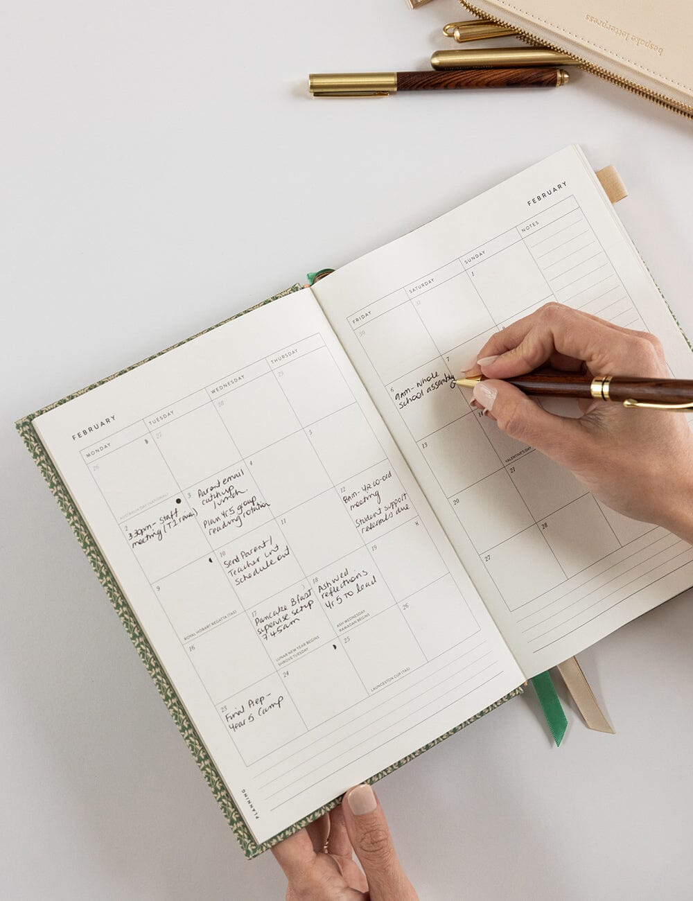 2026 Teachers Desktop Planner - Finch Bramble