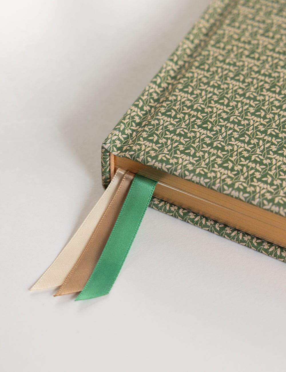 2026 Teachers Desktop Planner - Finch Bramble