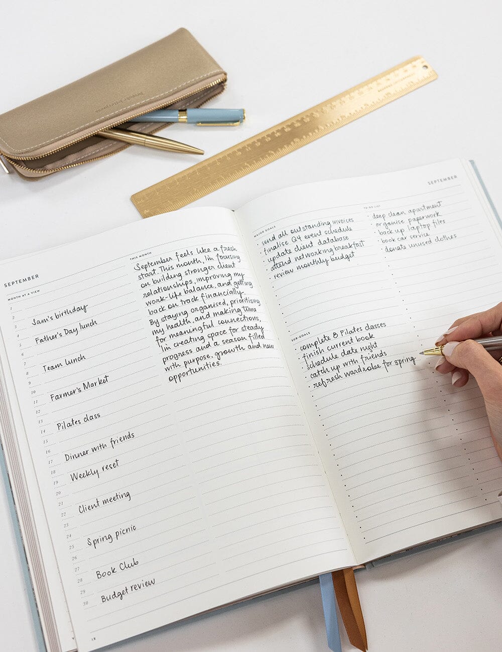2027 Desktop A4 Planner - Belvedere