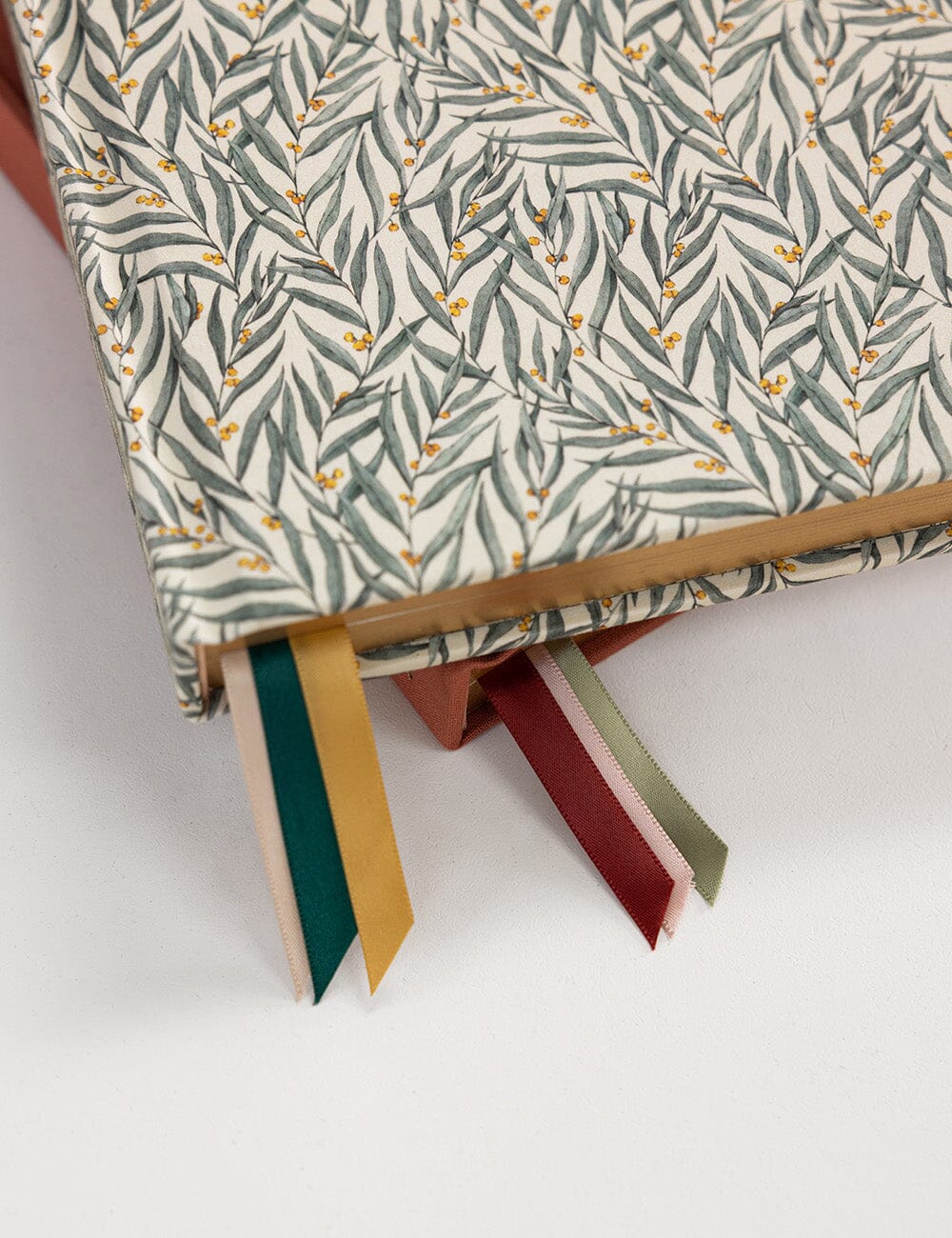 2027 Desktop Planner - Golden Wattle