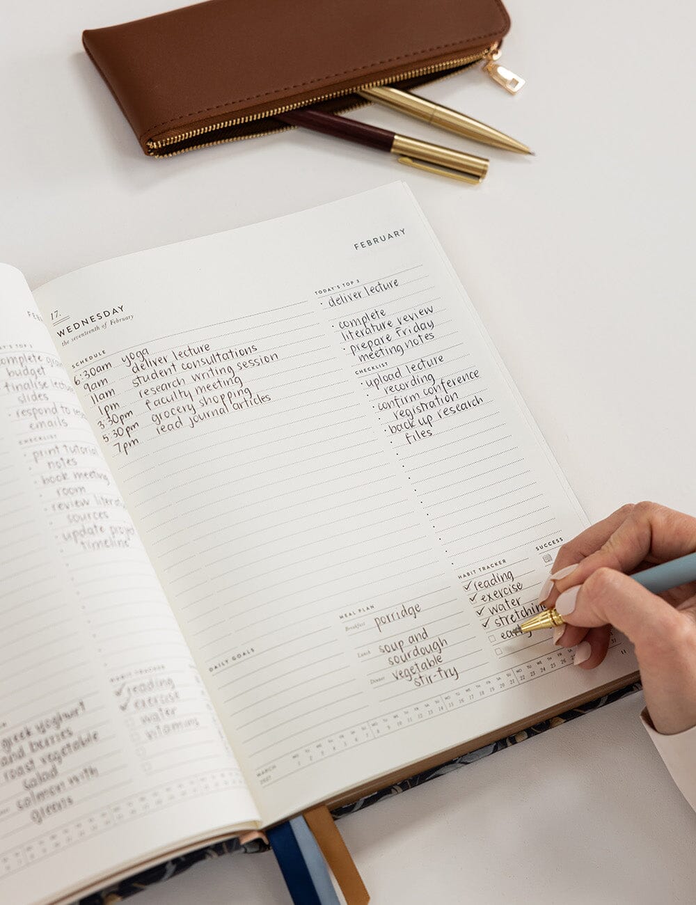 2027 Day to Page Large Planner - Somerset Estate