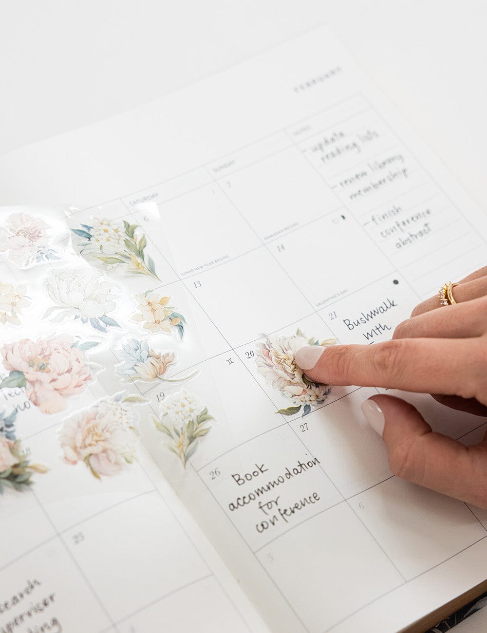 2027 Day to Page Large Planner - Somerset Estate