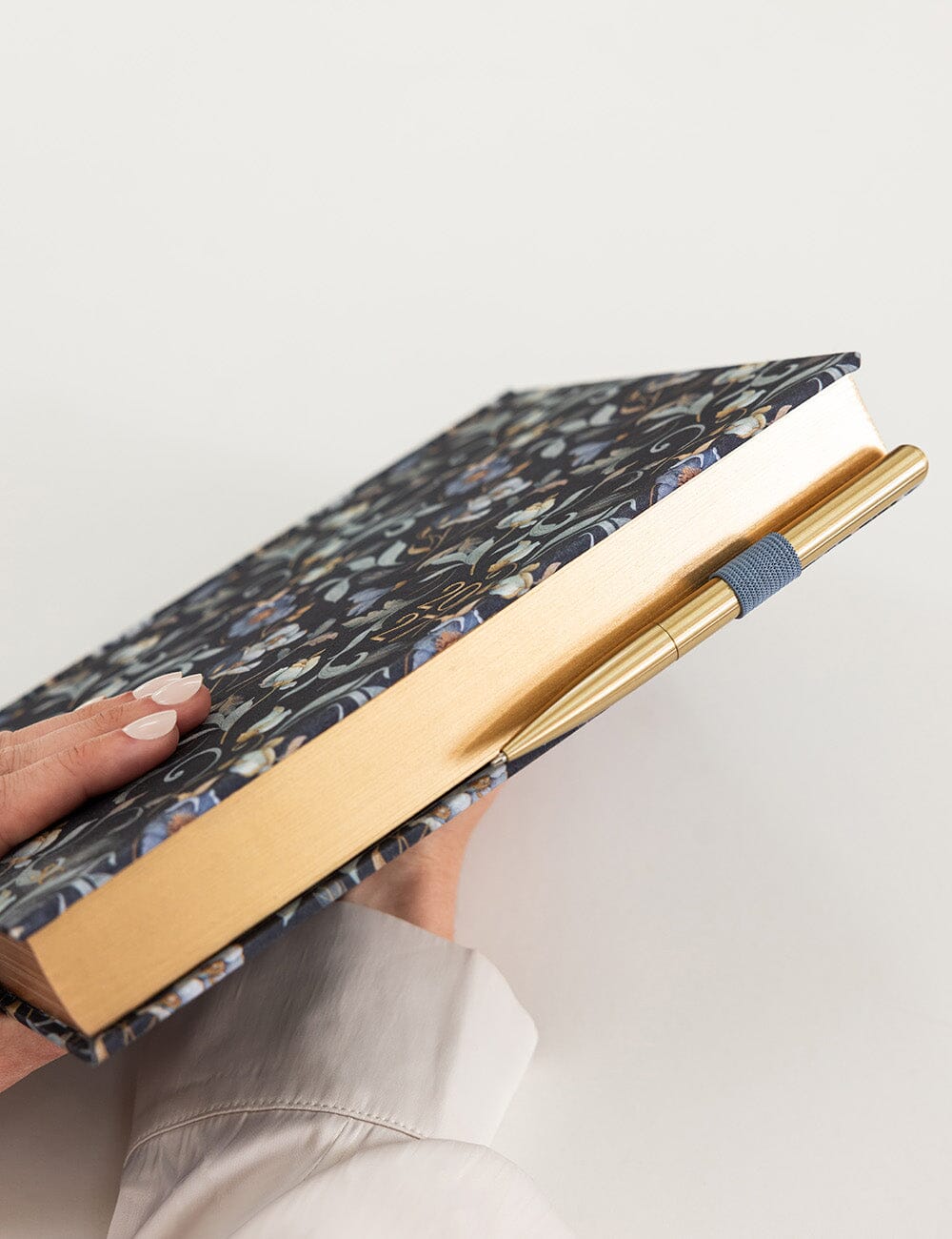 2027 Day to Page Large Planner - Somerset Estate