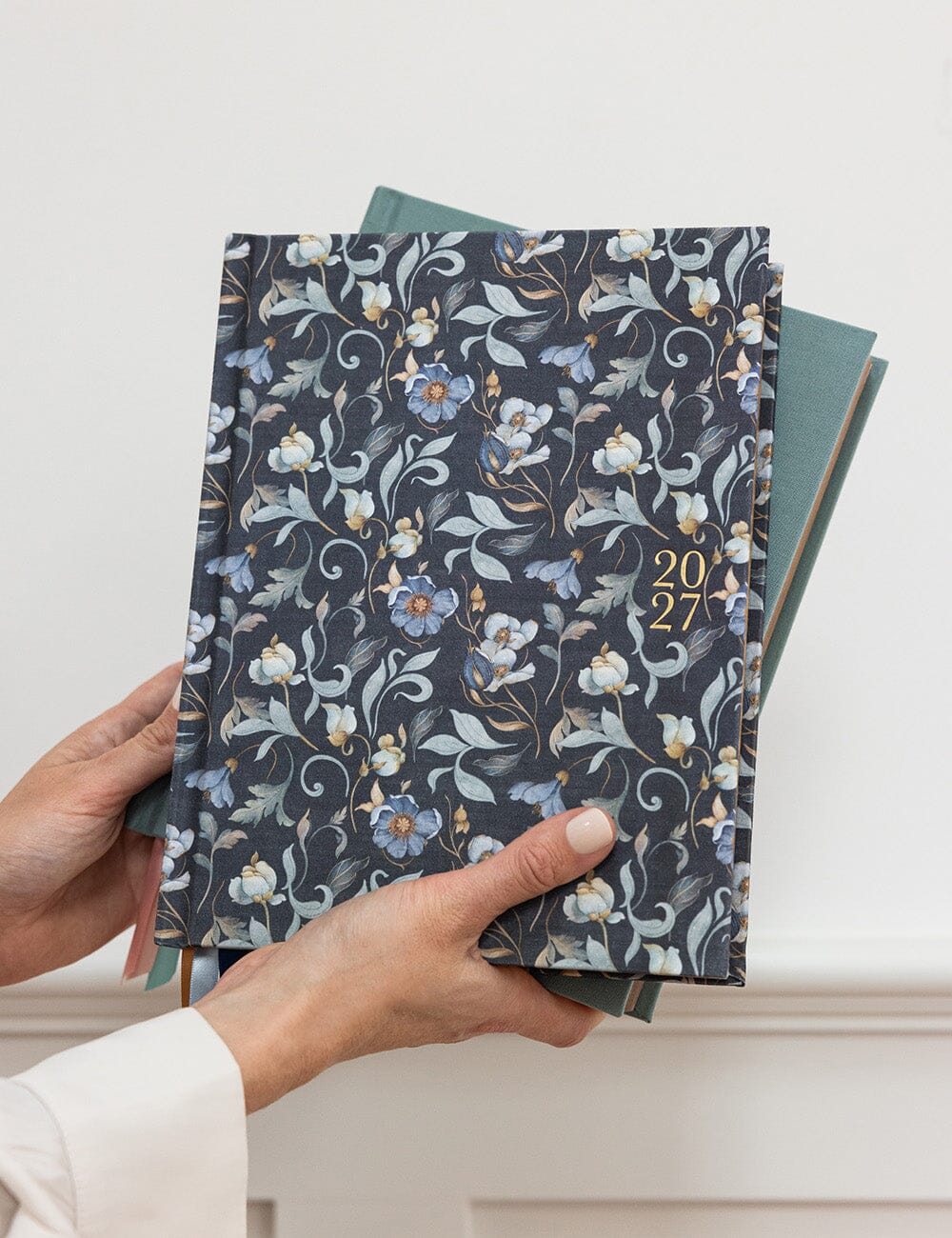 2027 Day to Page Large Planner - Somerset Estate