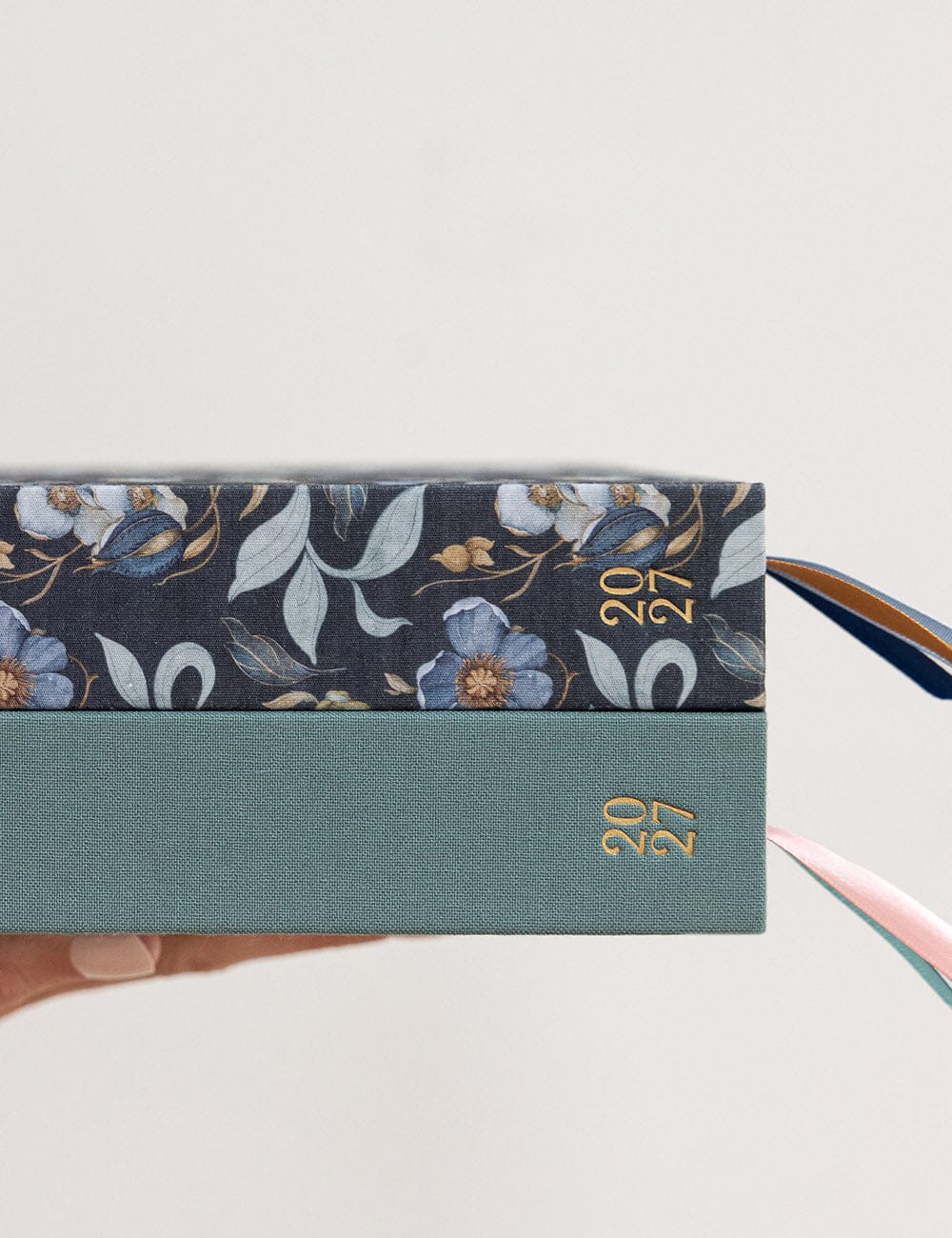 2027 Day to Page Large Planner - Somerset Estate