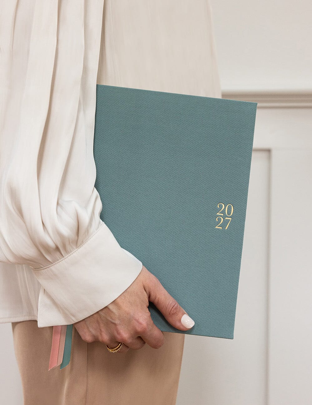 2027 Day to Page Large Planner - Seaglass