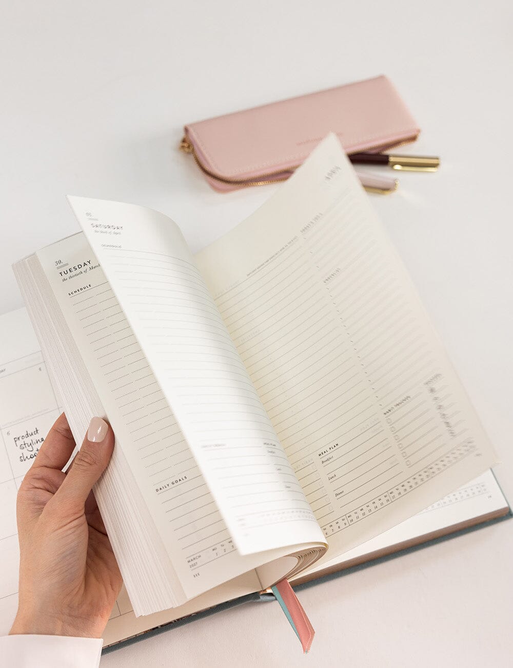 2027 Day to Page Large Planner - Seaglass