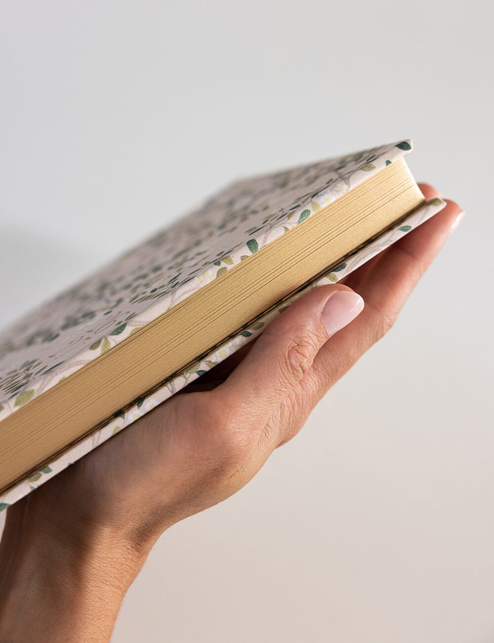 2026–2027 Weekly Financial Year Planner – White Blossoms