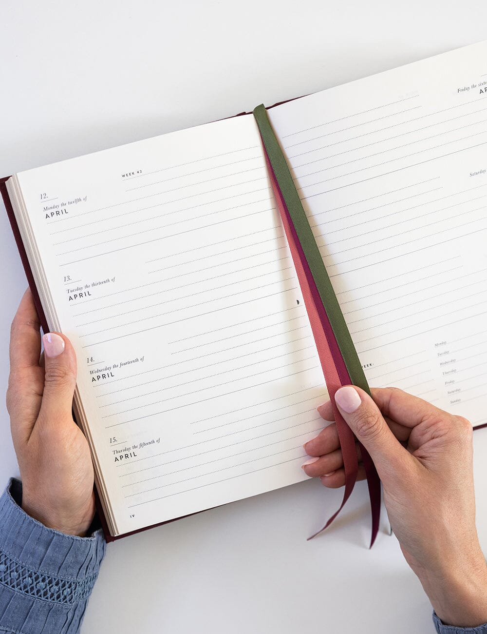 2026–2027 Weekly Financial Year Planner – Mulberry