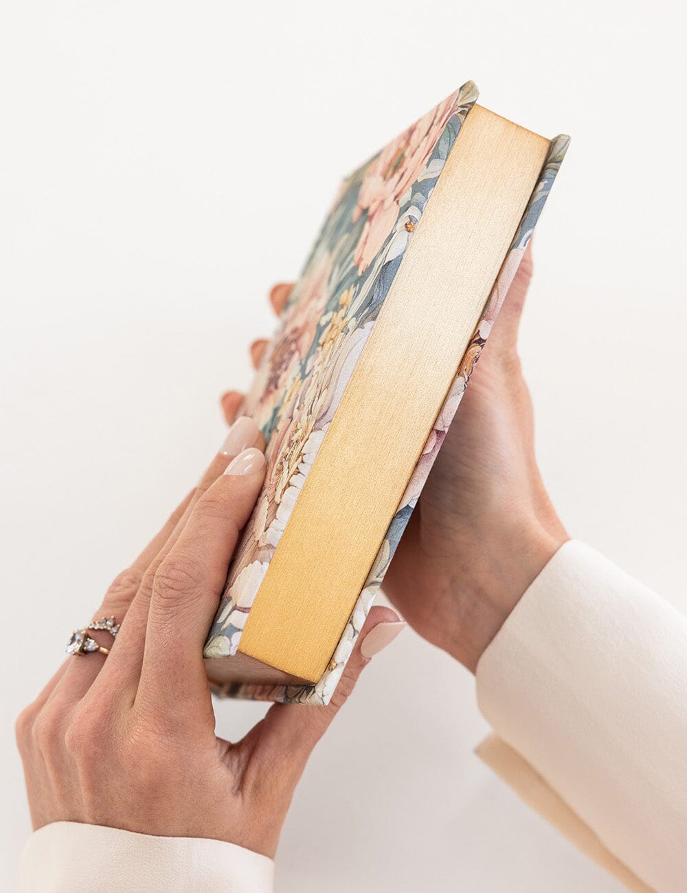 2027 Day to Page Small Planner - Regency Blooms
