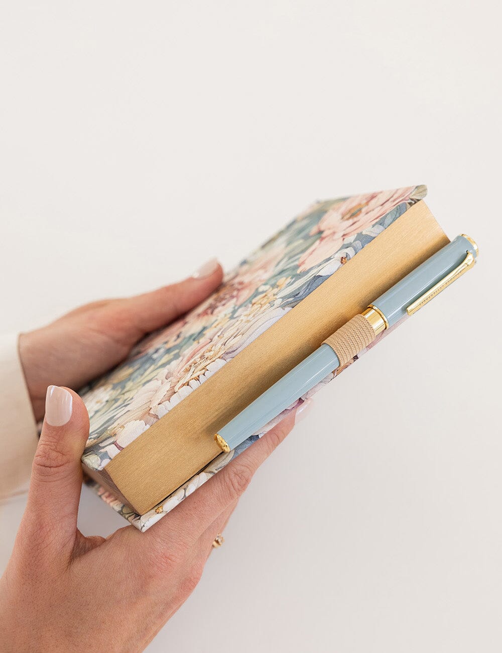 2027 Day to Page Small Planner - Regency Blooms