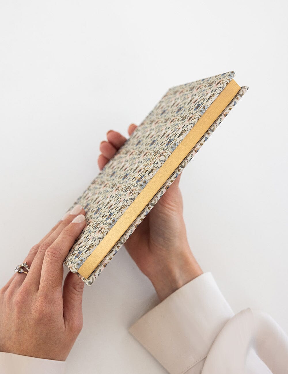2027 Petite Vertical Planner - Duchess Blooms