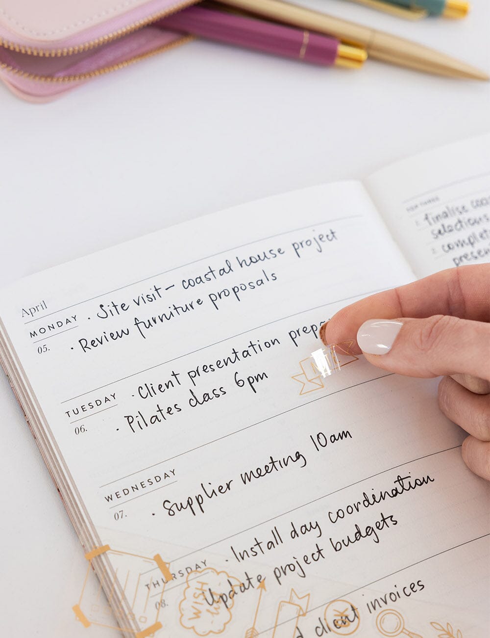 2027 Pocket Planner - Highgrove Magnolias