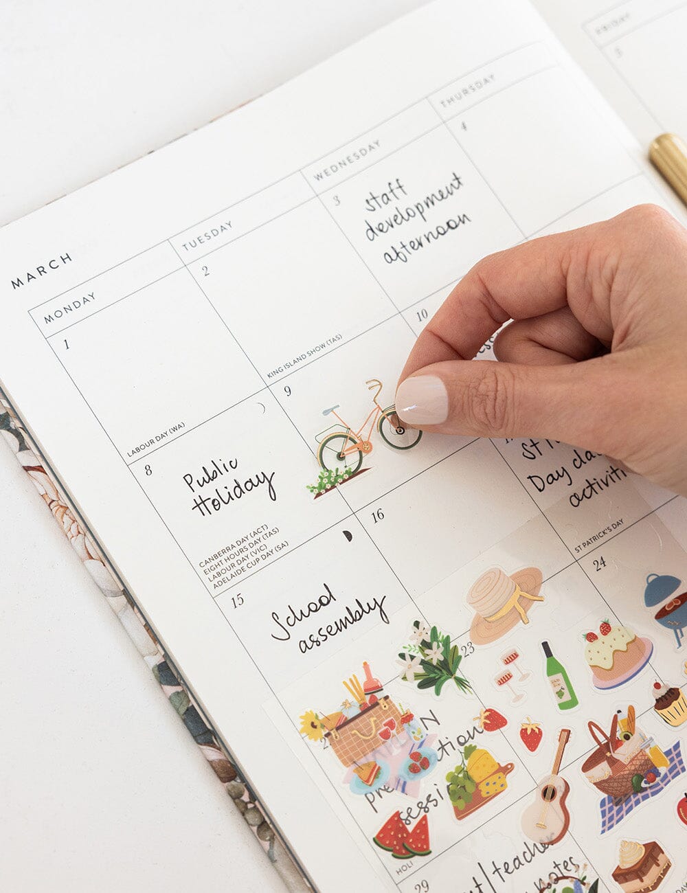 2027 Teachers A4 Planner - Heritage Roses