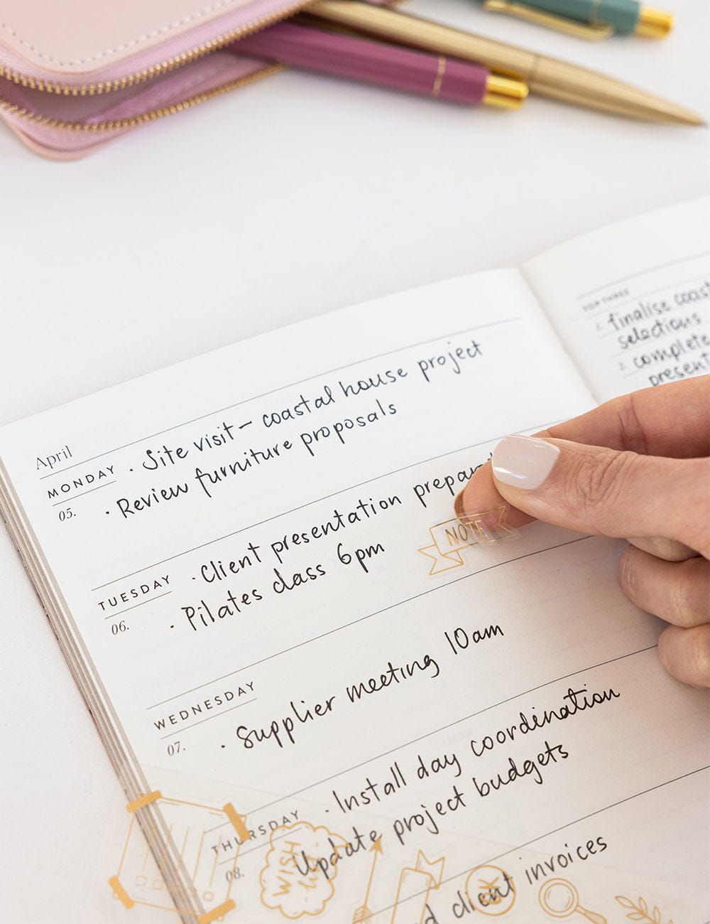 2027 Weekly Productivity Planner - Regency Blooms