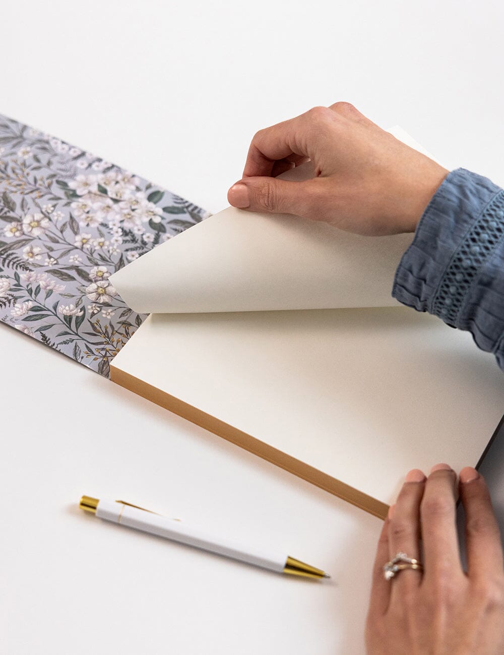 Ivory Garden Notepad Desktop Jotter