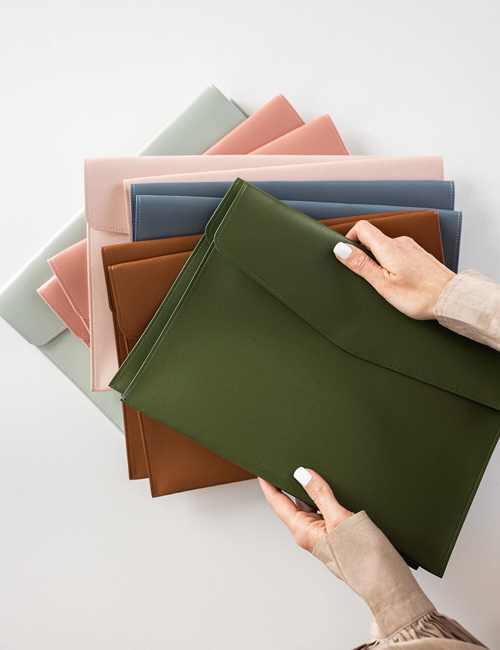 Document Wallet A4 - Olive