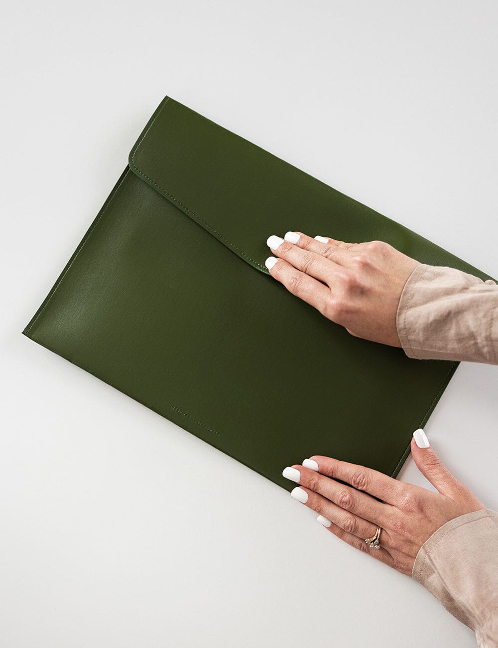 Document Wallet A4 - Olive