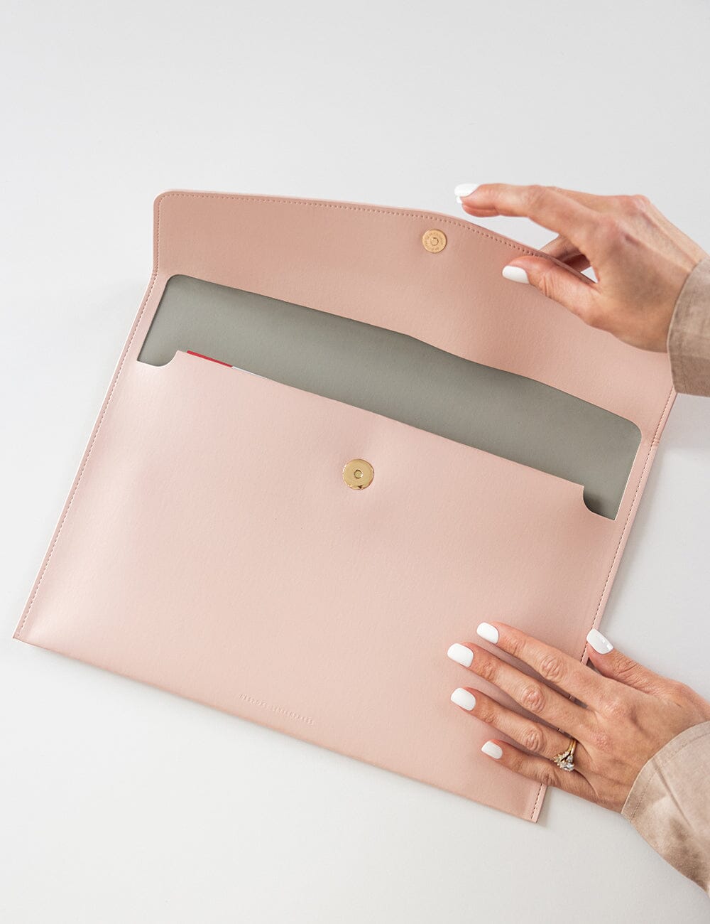 Document Wallet A4 - Pale Pink