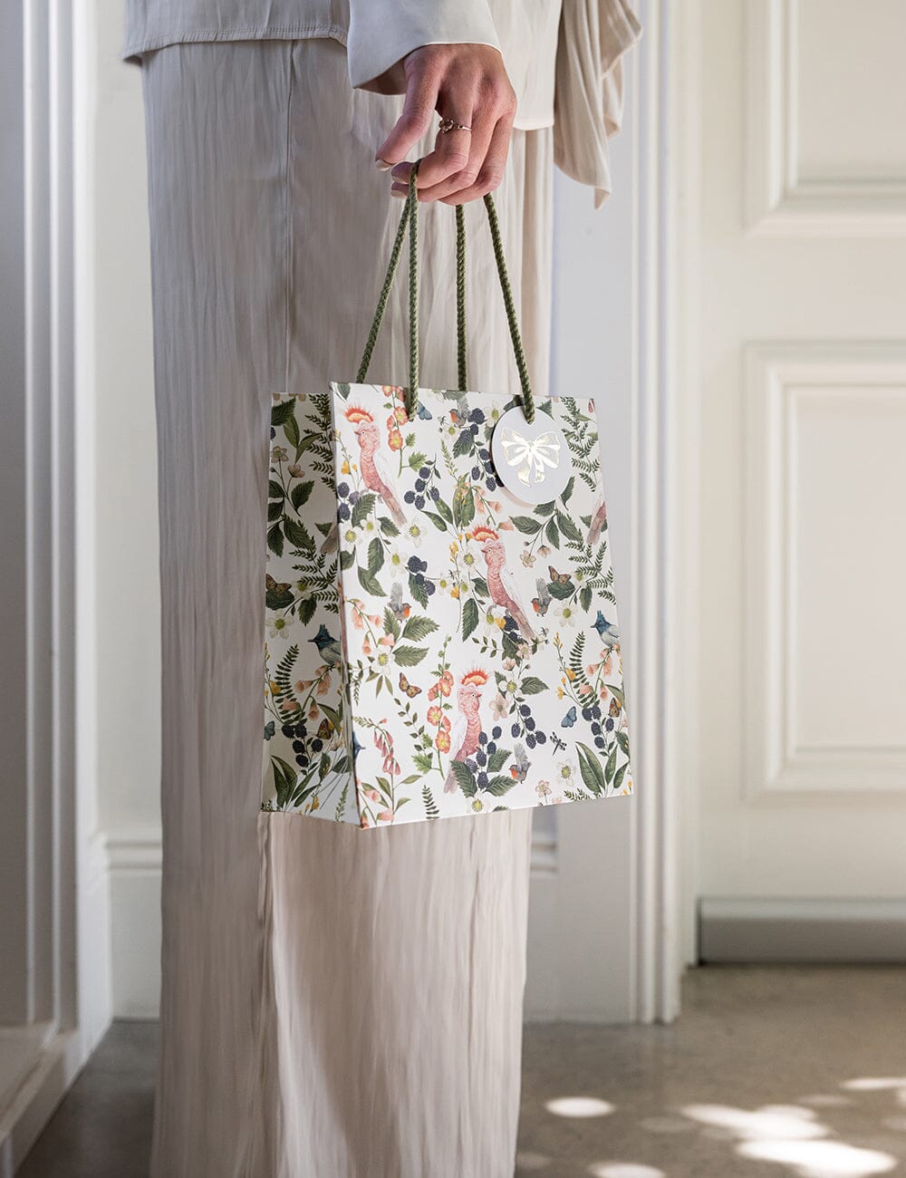 Medium Gift Bag - Cockatoo