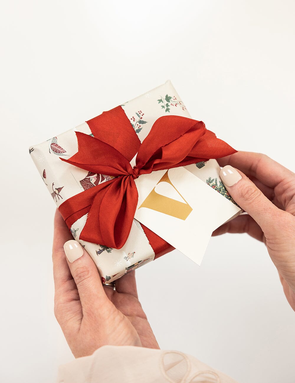 V - Alphabet Gift Tag