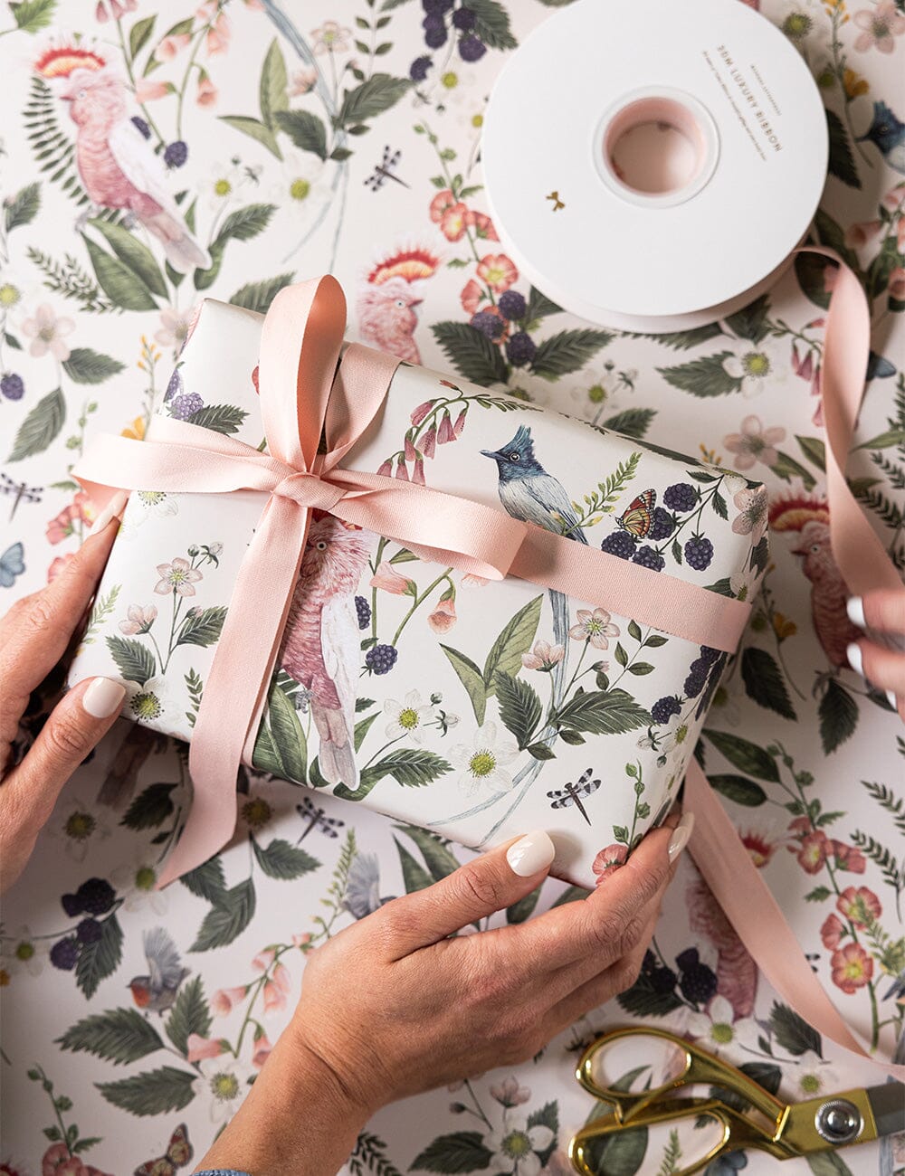 Cockatoo / Dusk In Bloom Gift Wrap 100pk