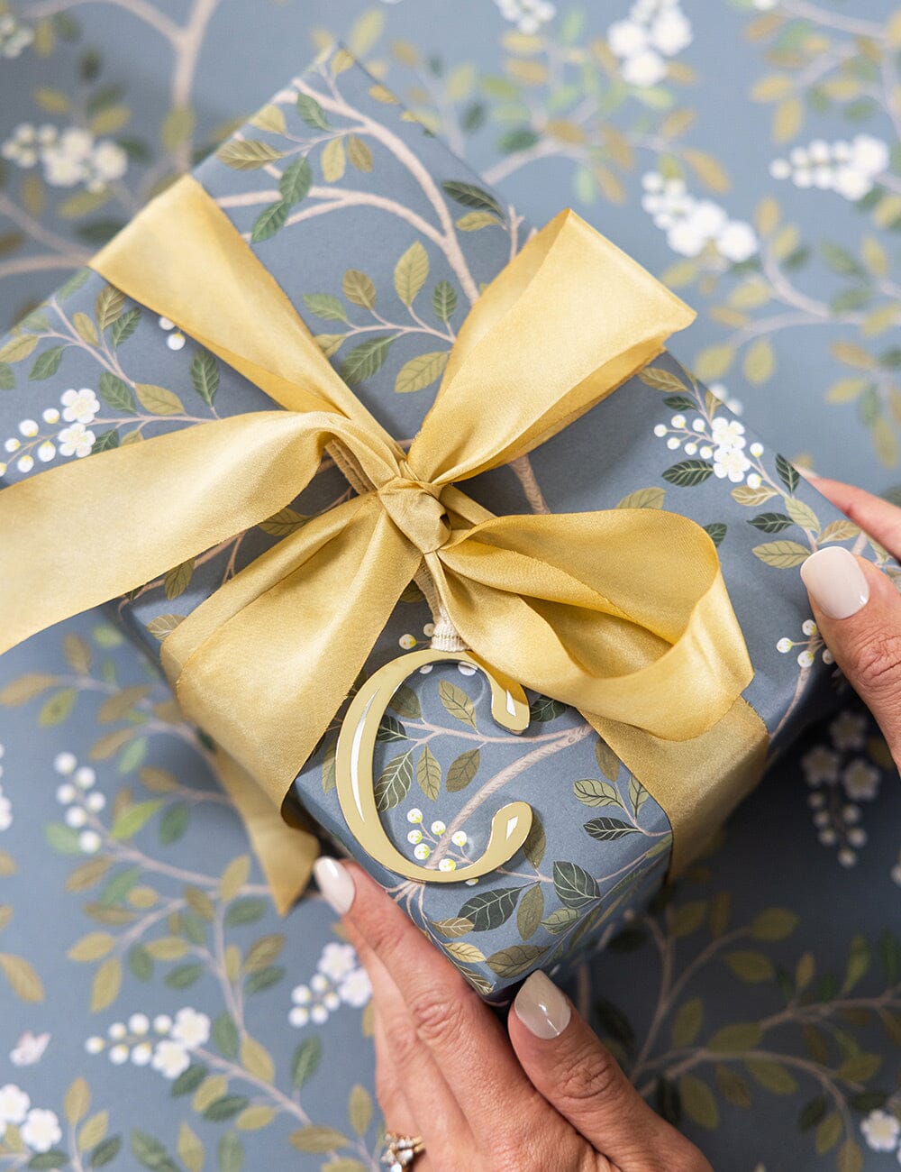 Victoria / White Blossom 6pk Gift Wrap Sheets