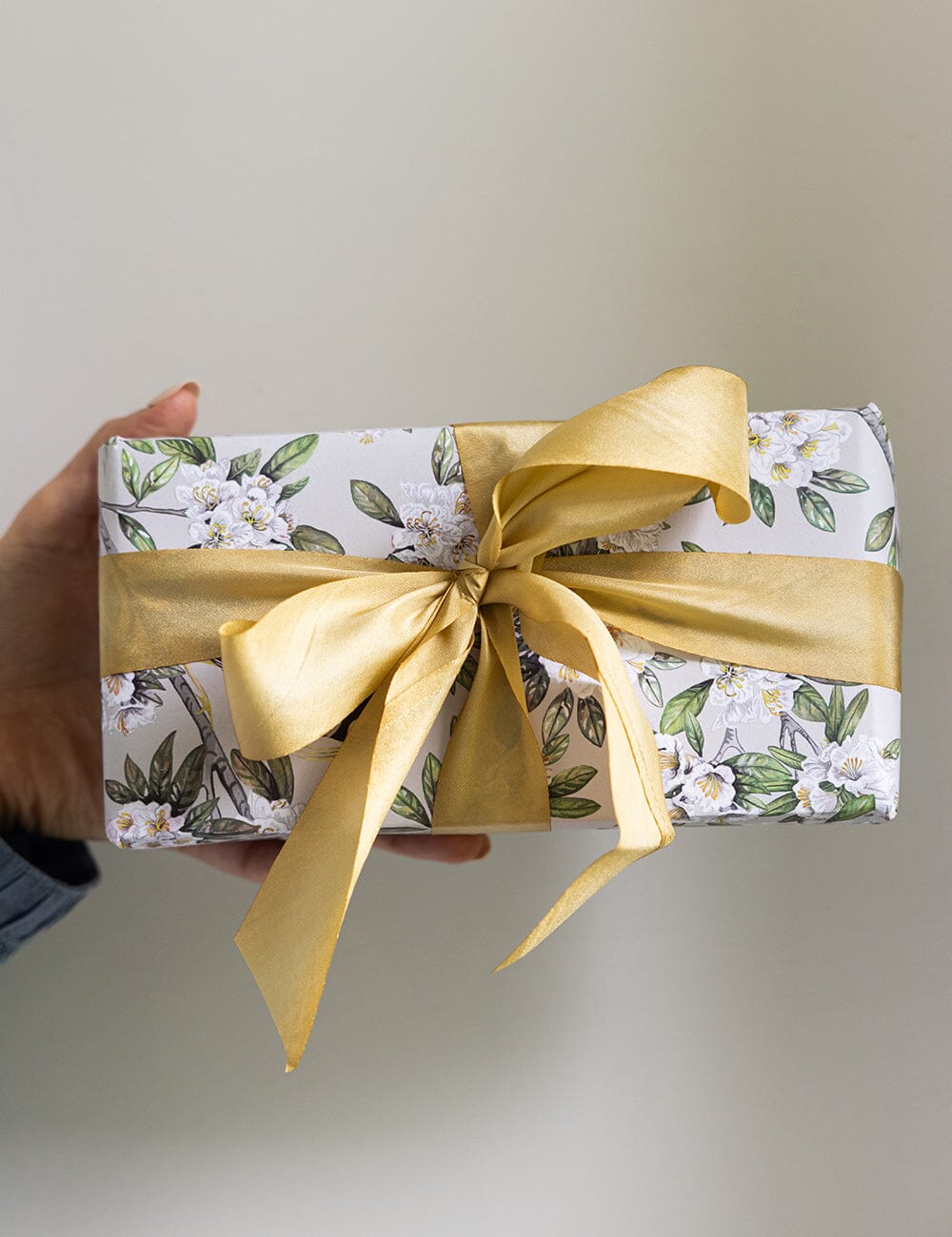 Victoria / White Blossom 6pk Gift Wrap Sheets