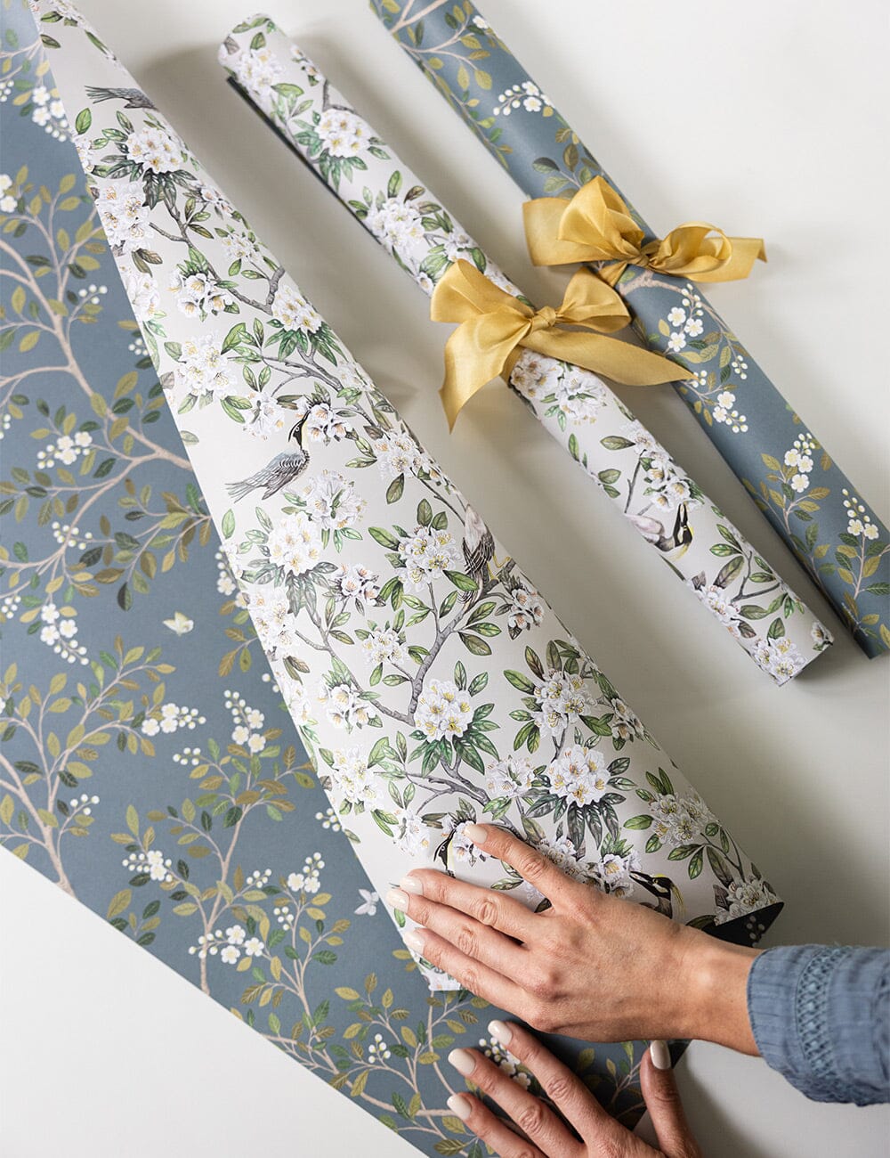 Victoria / White Blossom 6pk Gift Wrap Sheets