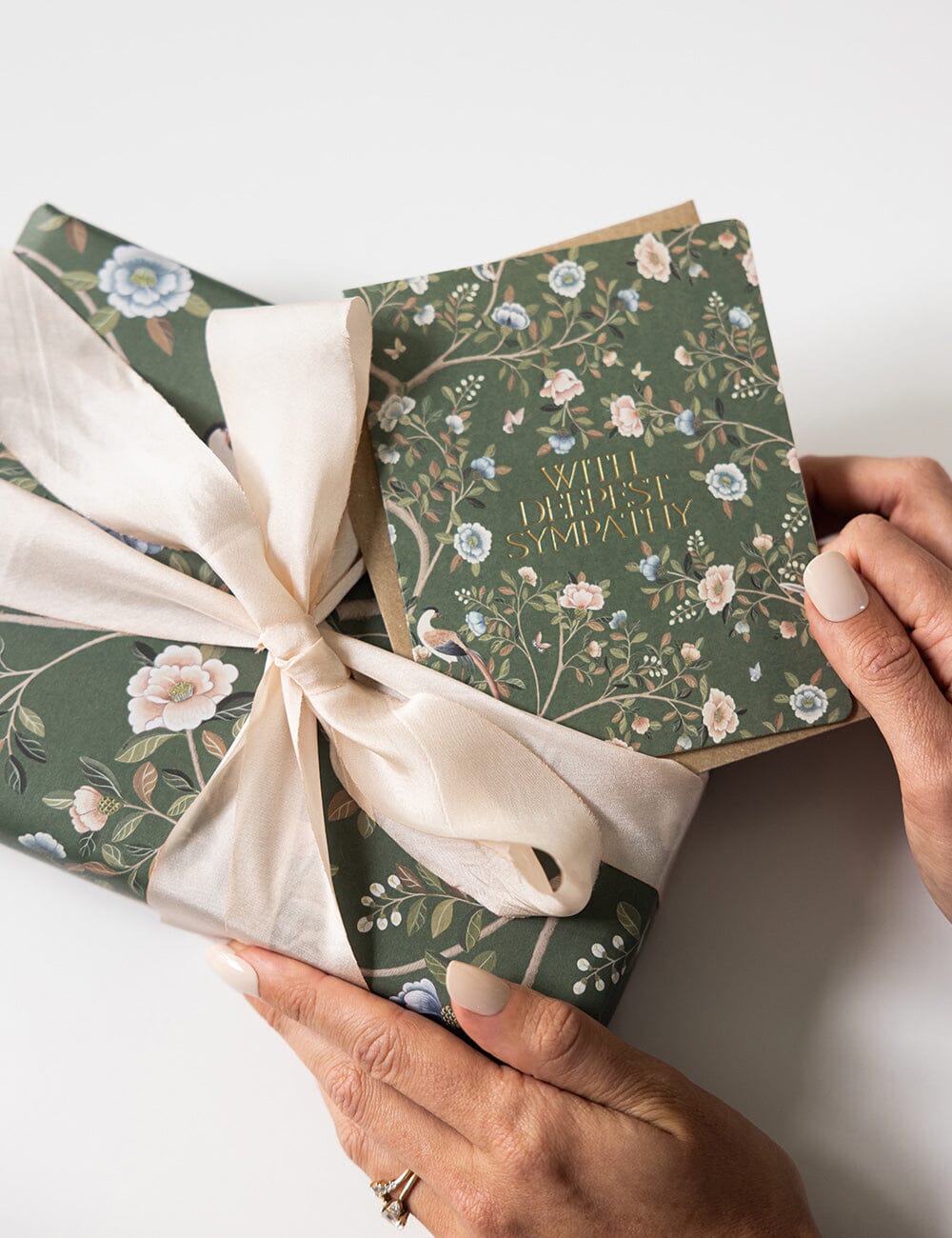 Camellia Tree / Summer Garden 6pk Gift Wrap Sheets