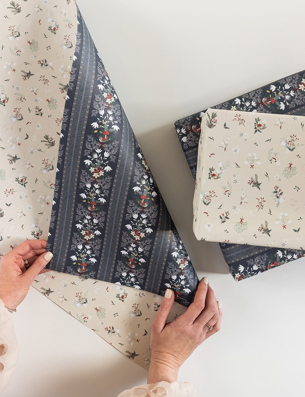 Christmas Birds / Heirloom Holly - 6pk Gift Wrap Sheets