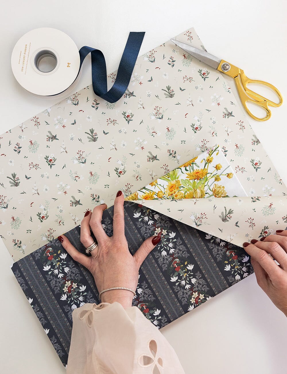 Christmas Birds / Heirloom Holly - 6pk Gift Wrap Sheets