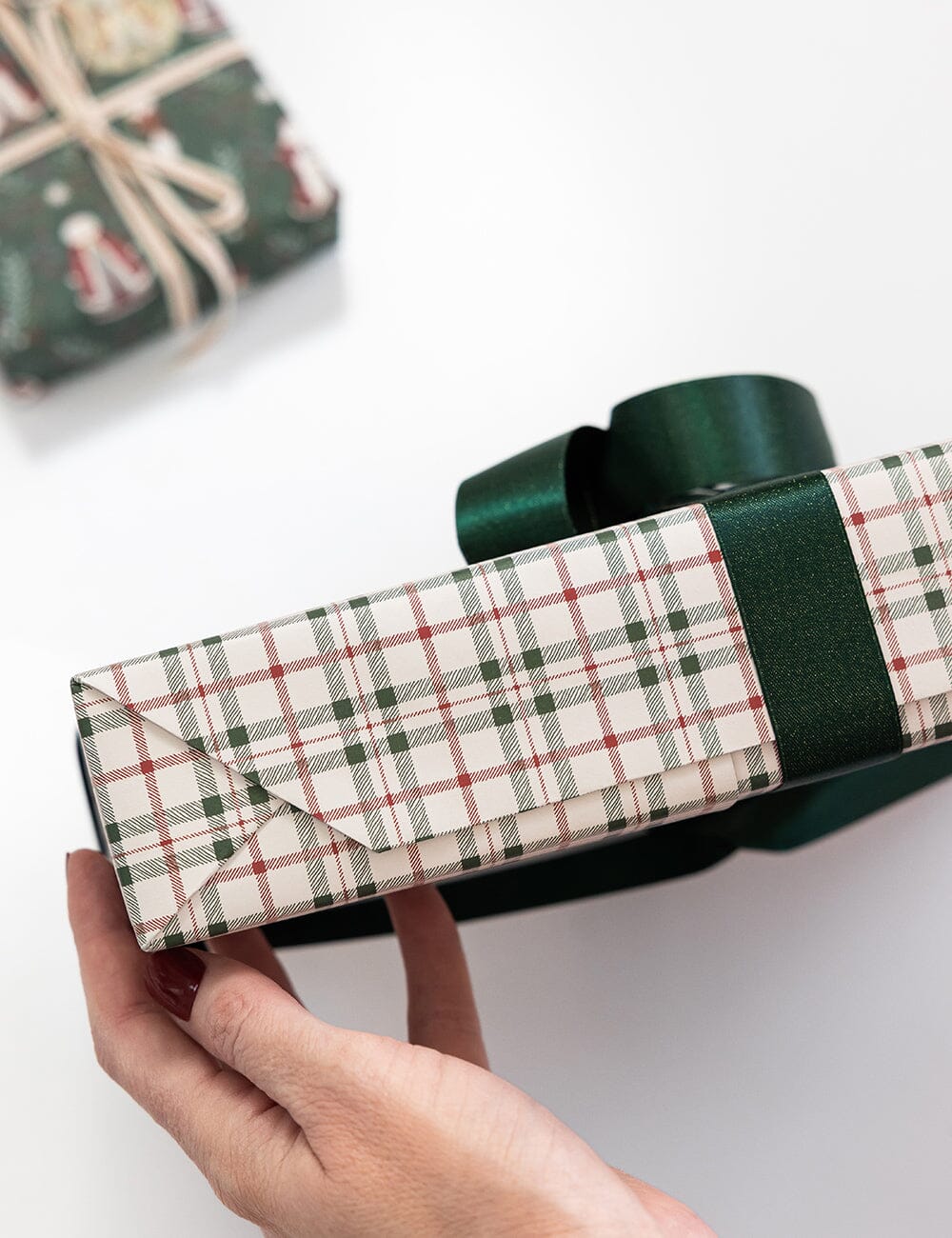 Christmas Plaid / Mr & Mrs Claus Gift Wrap 100pk