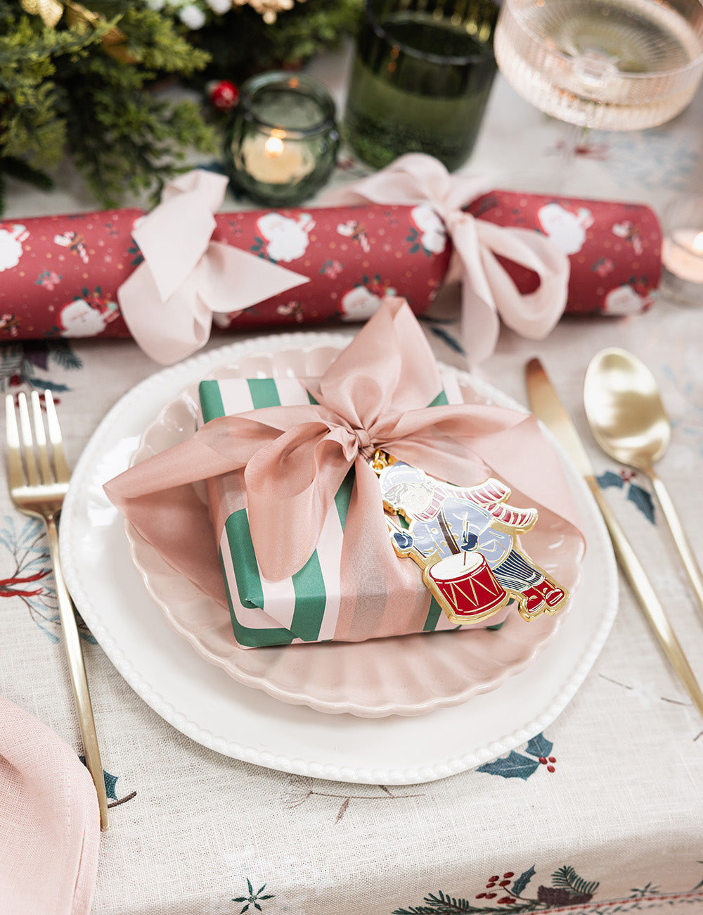 Christmas Treats / Mint Stripes 6pk Gift Wrap Sheets