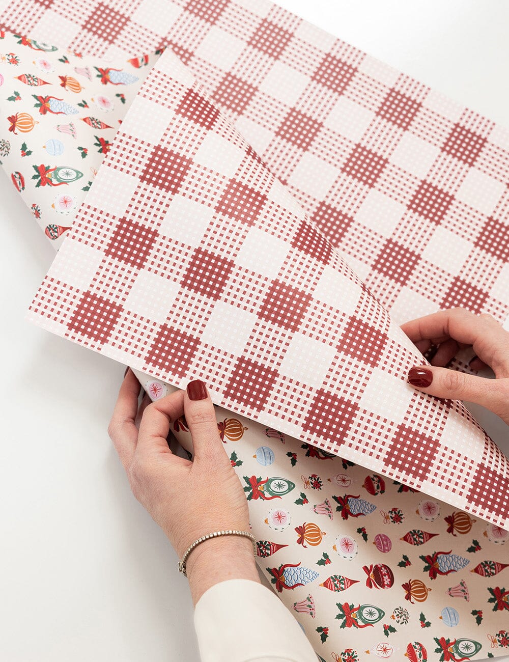Vintage Baubles / Christmas Plaid 6pk Gift Wrap Sheets