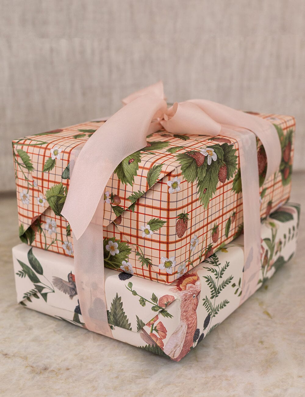 Gift Wrap Roll 3m - Strawberries