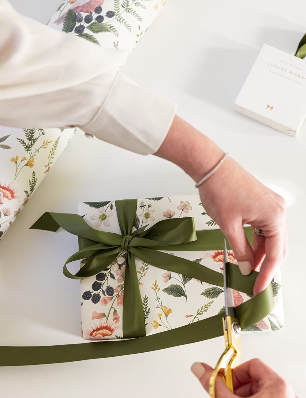 Gift Wrap Roll 3m - Cockatoos