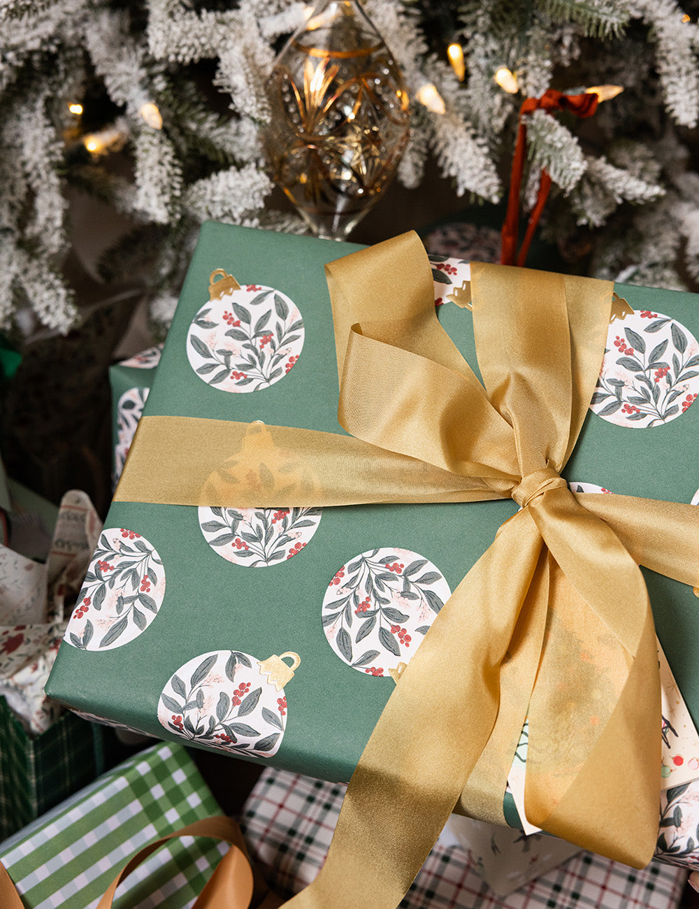 Gift Wrap 3m Roll - Christmas Ornaments