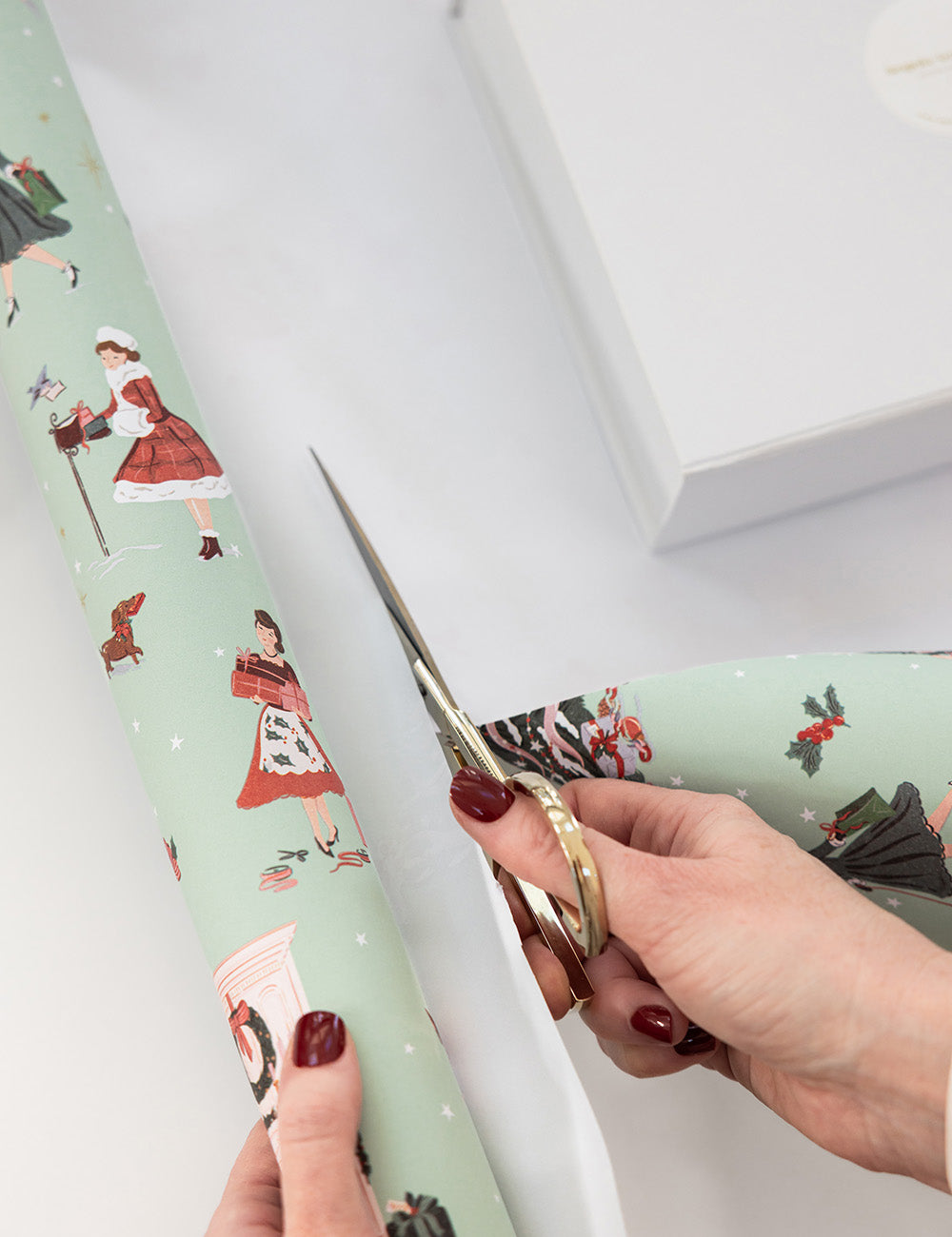 Gift Wrap 3m Roll - Christmas Ladies