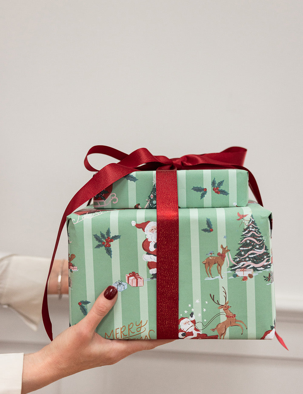 Gift Wrap 3m Roll - Christmas Santas