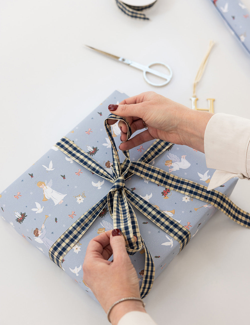 Christmas Gift Wrap Roll Bundle - 6 x 3m rolls (18 Metres)