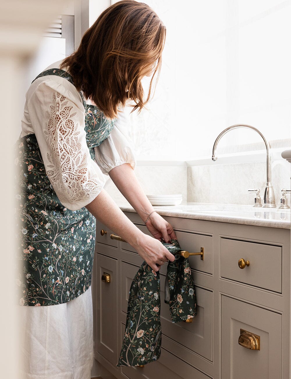 Camellia Tree 100% Linen Apron