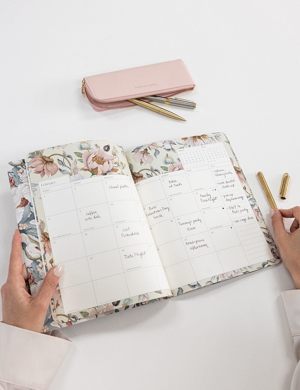 2027 Monthly Calendar Notebook