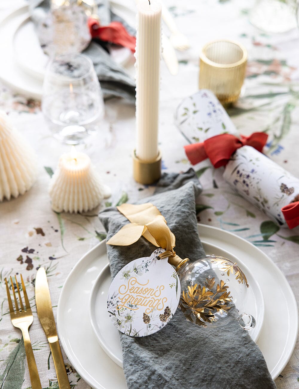 Ornament Glass Round Snowflake (Gold Ribbon)