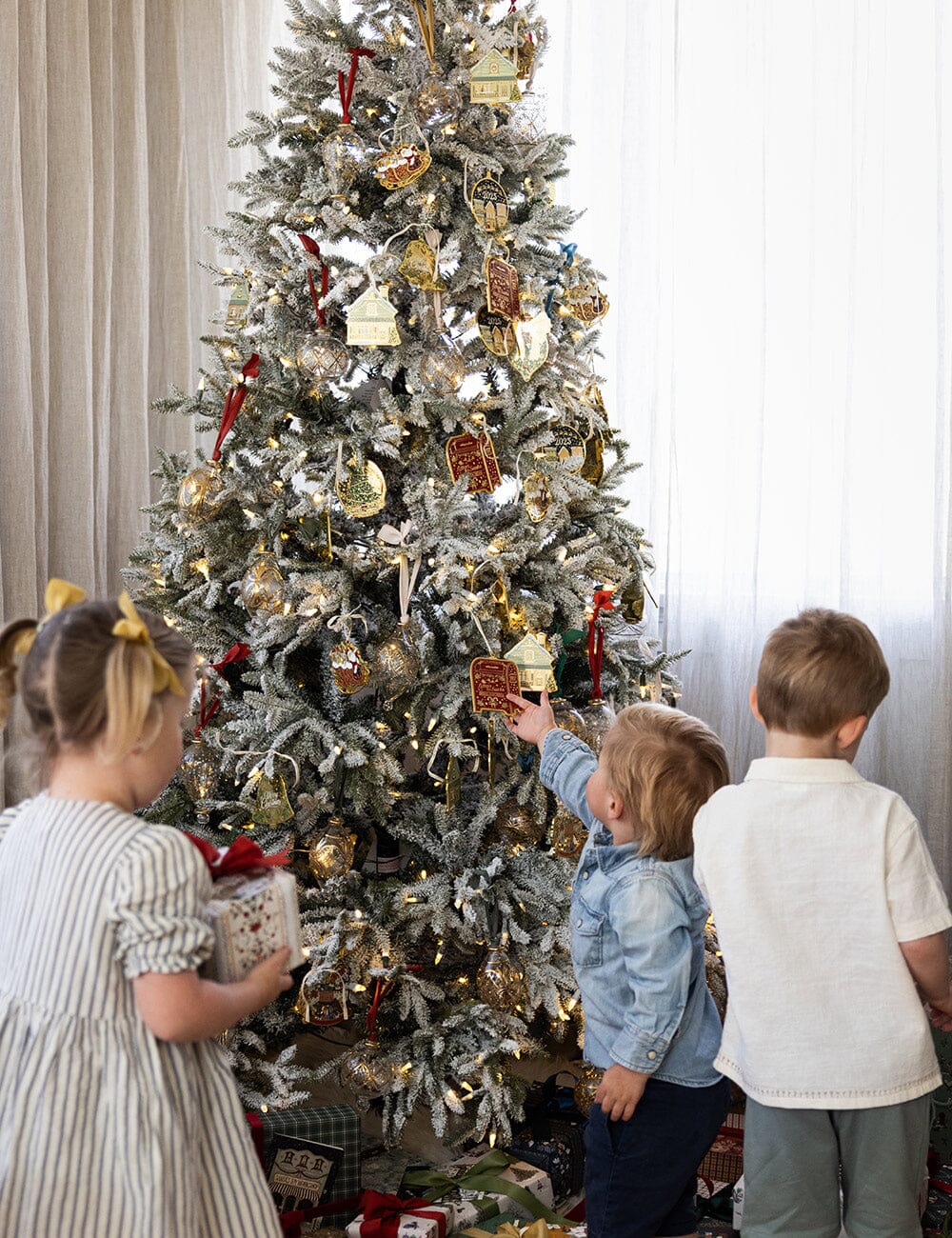 Santas Mailbox Enamel Ornament
