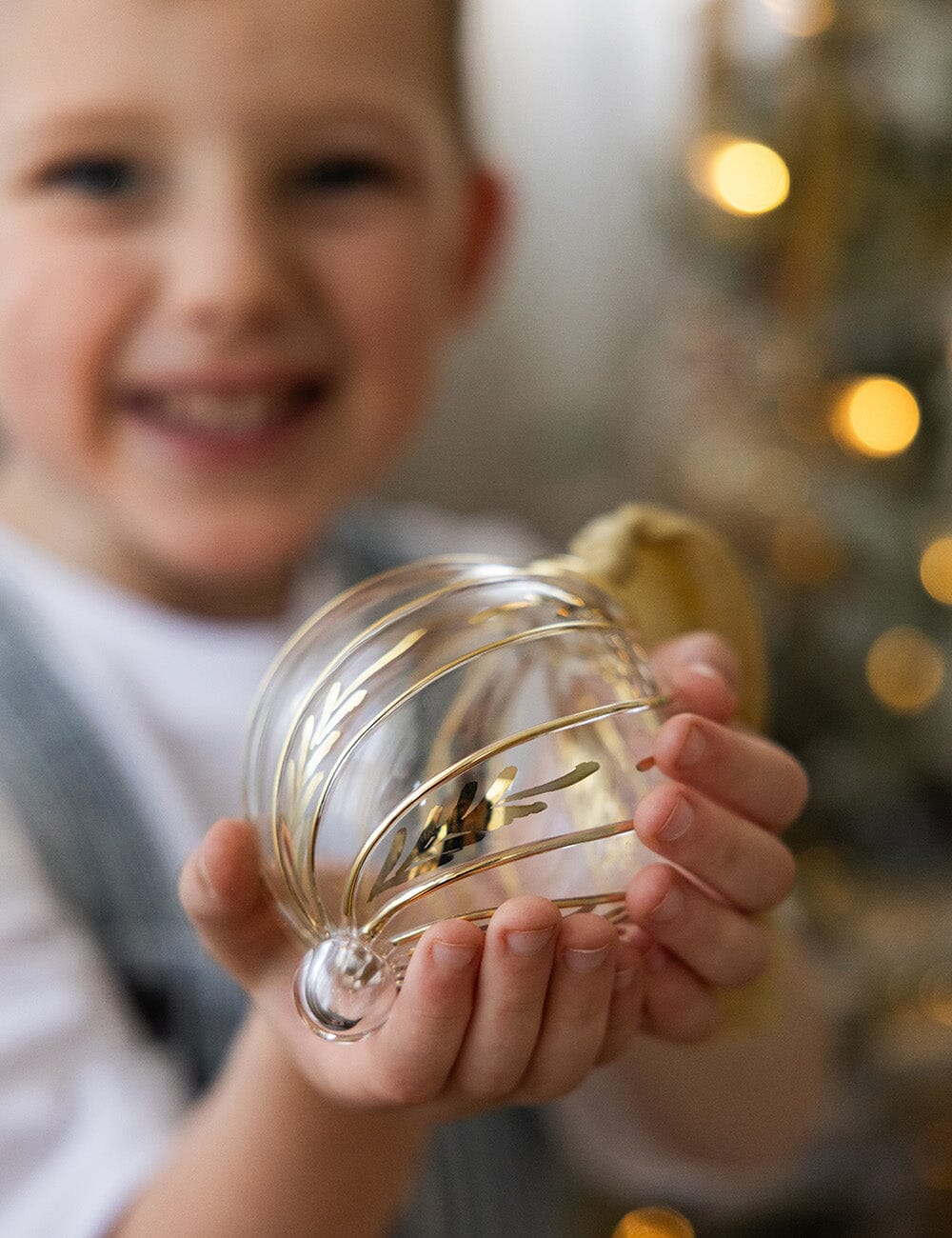 Ornament Glass Round Garland Vine (Gold Ribbon)